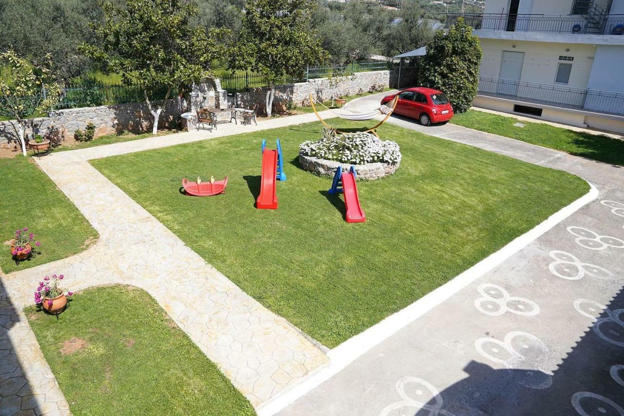 Eleni'S Holiday Home Kalamata Exterior foto